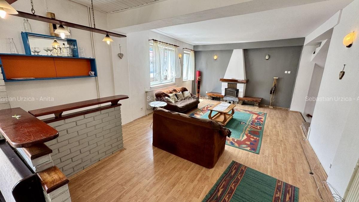 Apartament cu 4 camere decomandat, mobilat în Centrul Istoric - 1