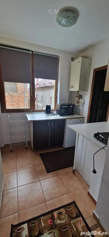 Proprietar inchiriez 1 cameraa casa cu curte - 2