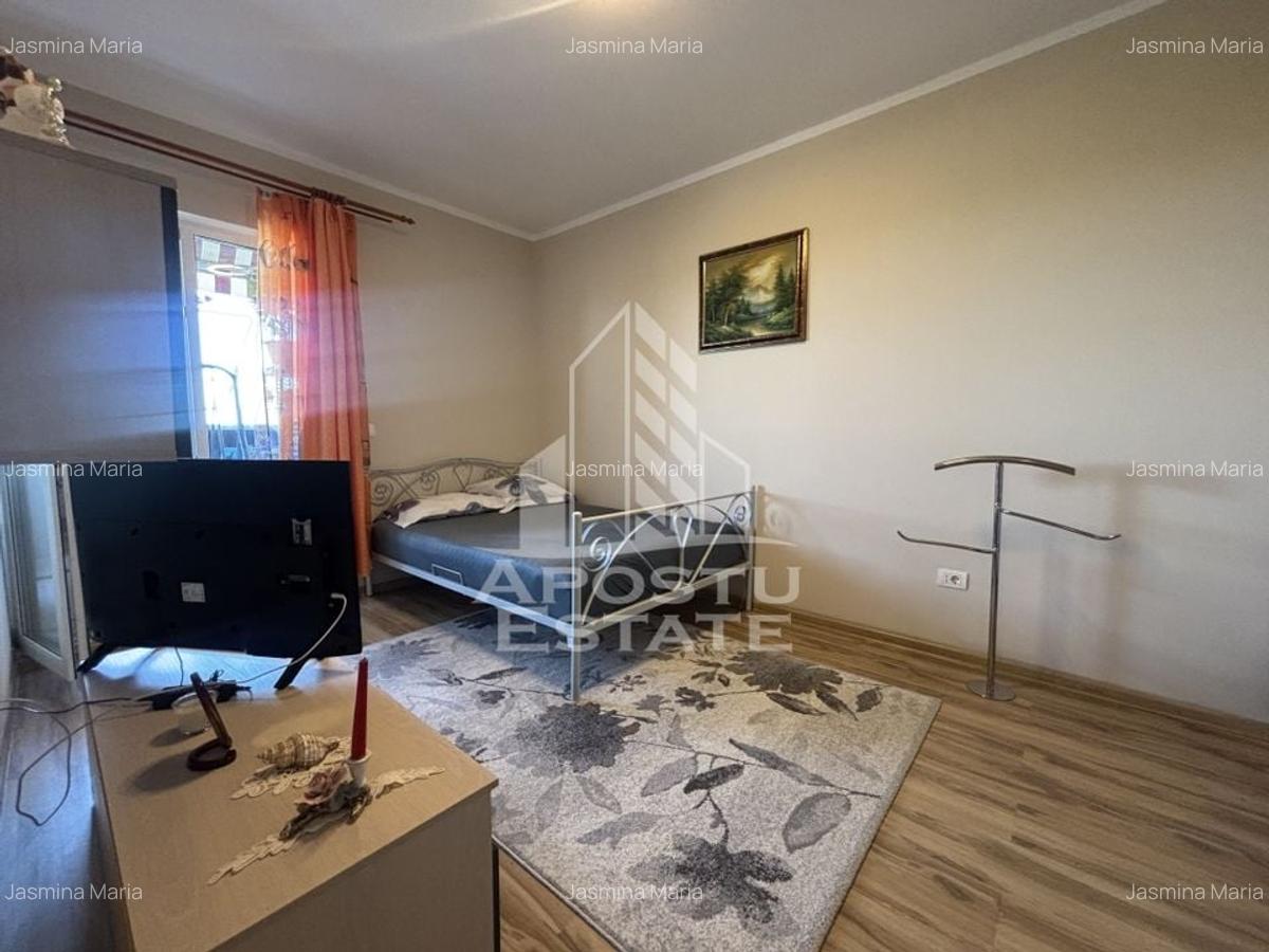 Apartament cu 3 camere decomandat în Buziașului - 6