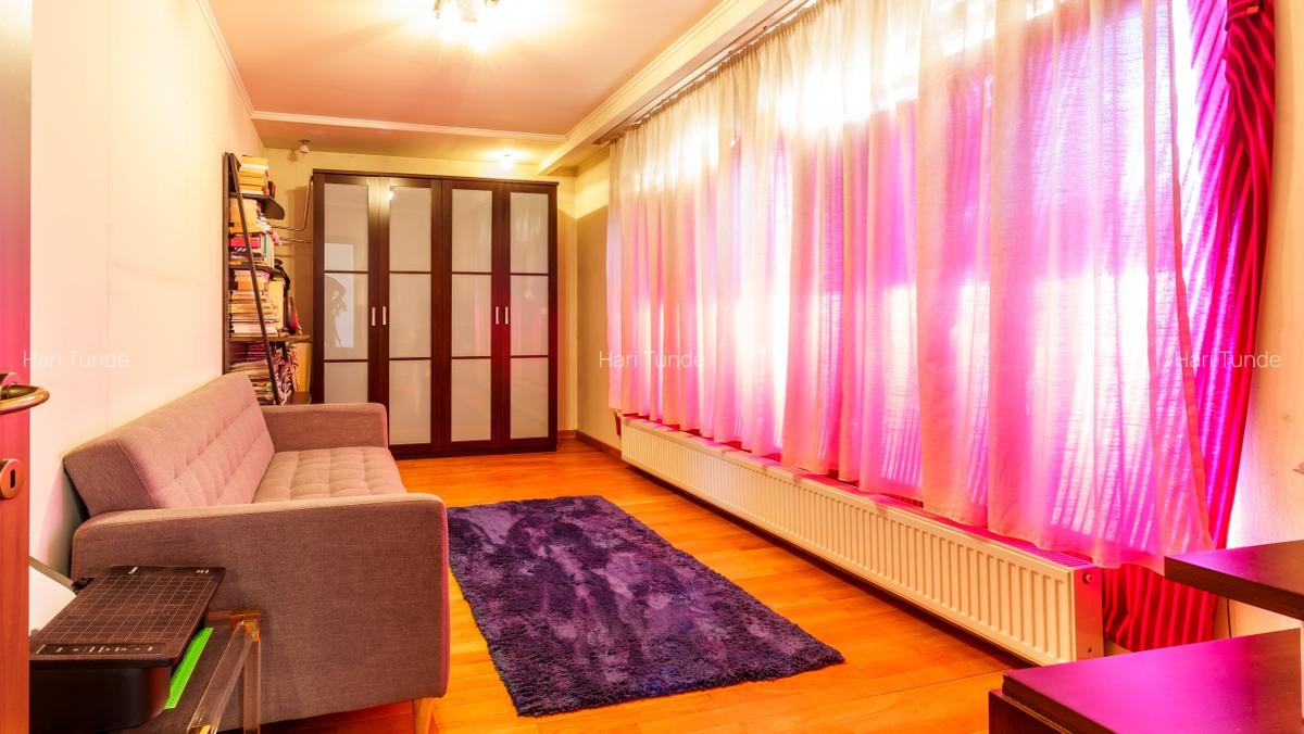 Casa deosebita cu 6 camere de vanzare in zona Andrei Muresanu - 9