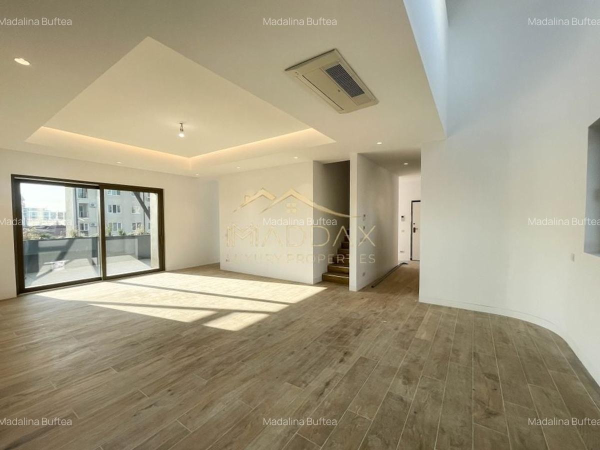 Apartament cu 4 camere decomandat în Ștefan cel Mare - 1