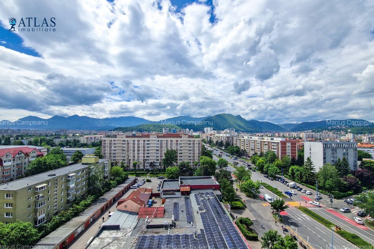 Vedere catre tot Brasovul, calduroasa, etaj 11, investitie, dotata, comision 0% - 1