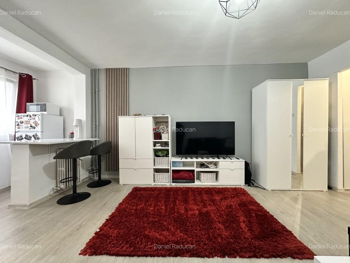 Vanzare Garsoniera confort 1, etaj 9/10, ultra finisata, strada Parang - 1