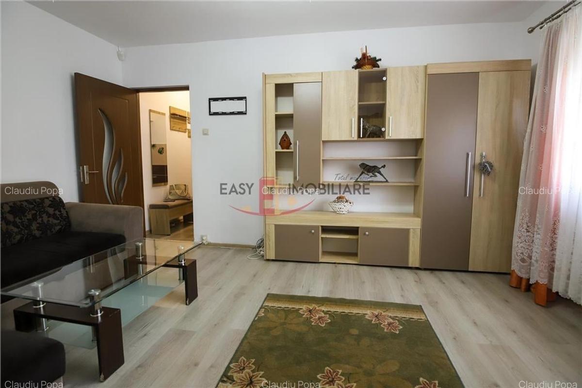 Apartament 2 camere, etaj 3,  mobilat-utilat, Central - 2