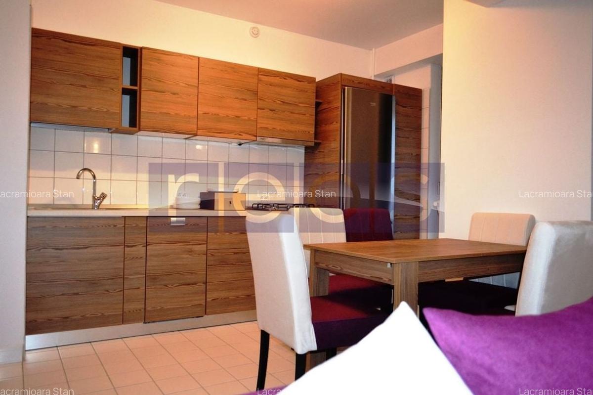 DE VÂNZARE APARTAMENT 3 CAMERE CENTRAL PARK - ZONA STEFAN CEL MARE - 2
