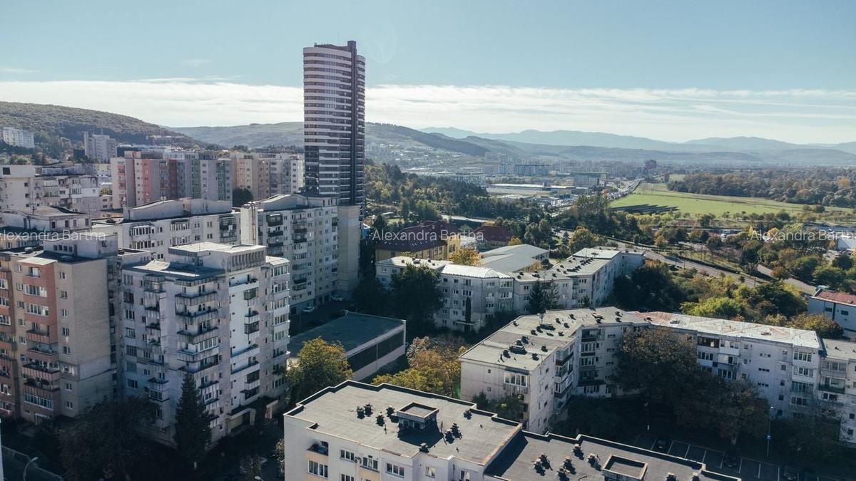 Apartament cu 4 camere - 1