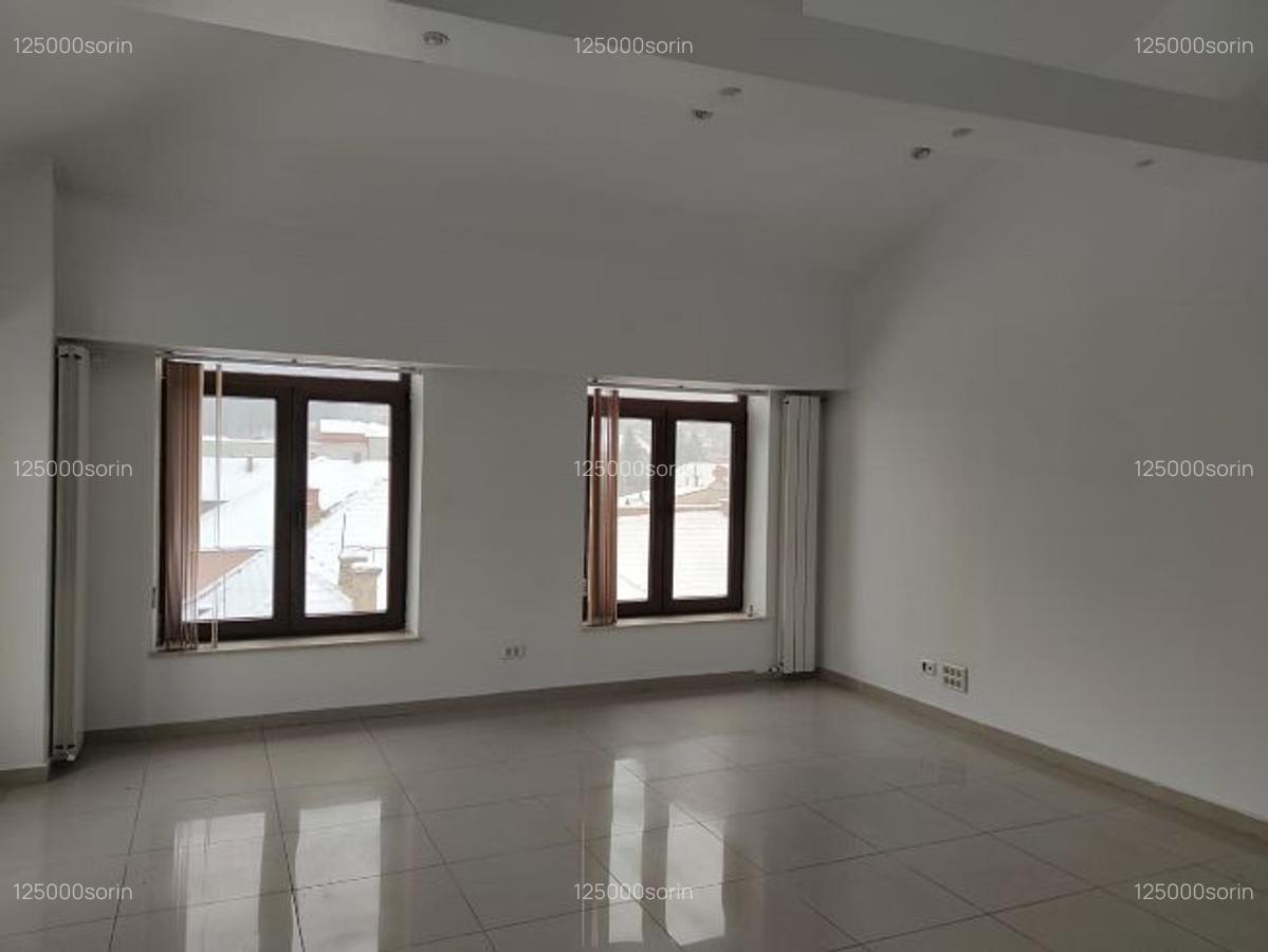 Închiriere spațiu birouri – Zona Ceasu' Rău - Aula Universității. - 8