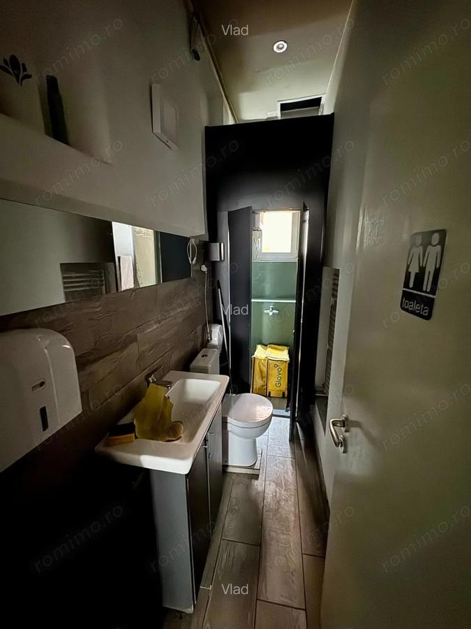 2 spatii in Piata Unirii (84mp si 71mp) - 3