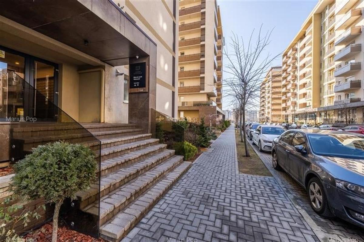 Apartament cu 3 camere decomandat, mobilat în Tractorul - 23