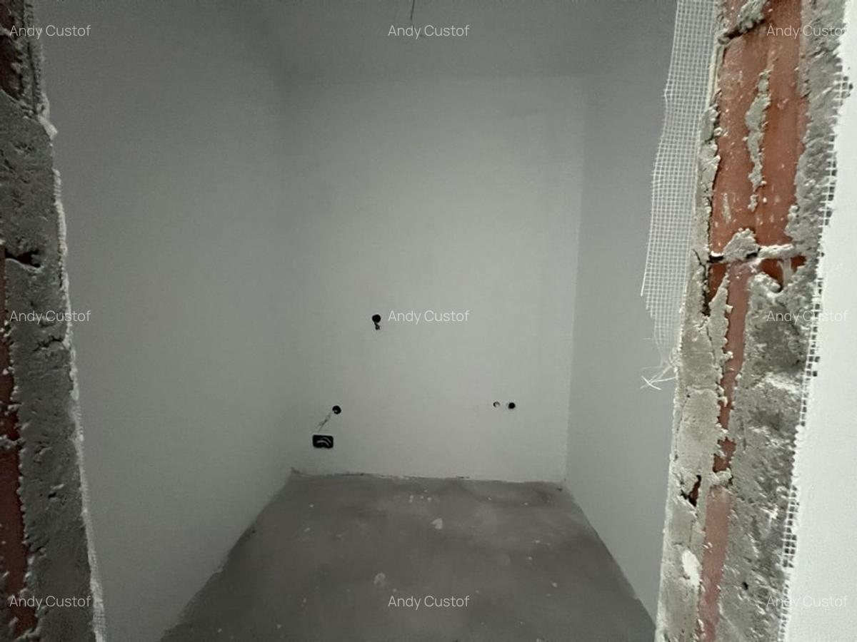 Duplex la gri 175 mp utili 58 mp demisol curte 180 mp  3 bai 3/4 dormitoare - 20