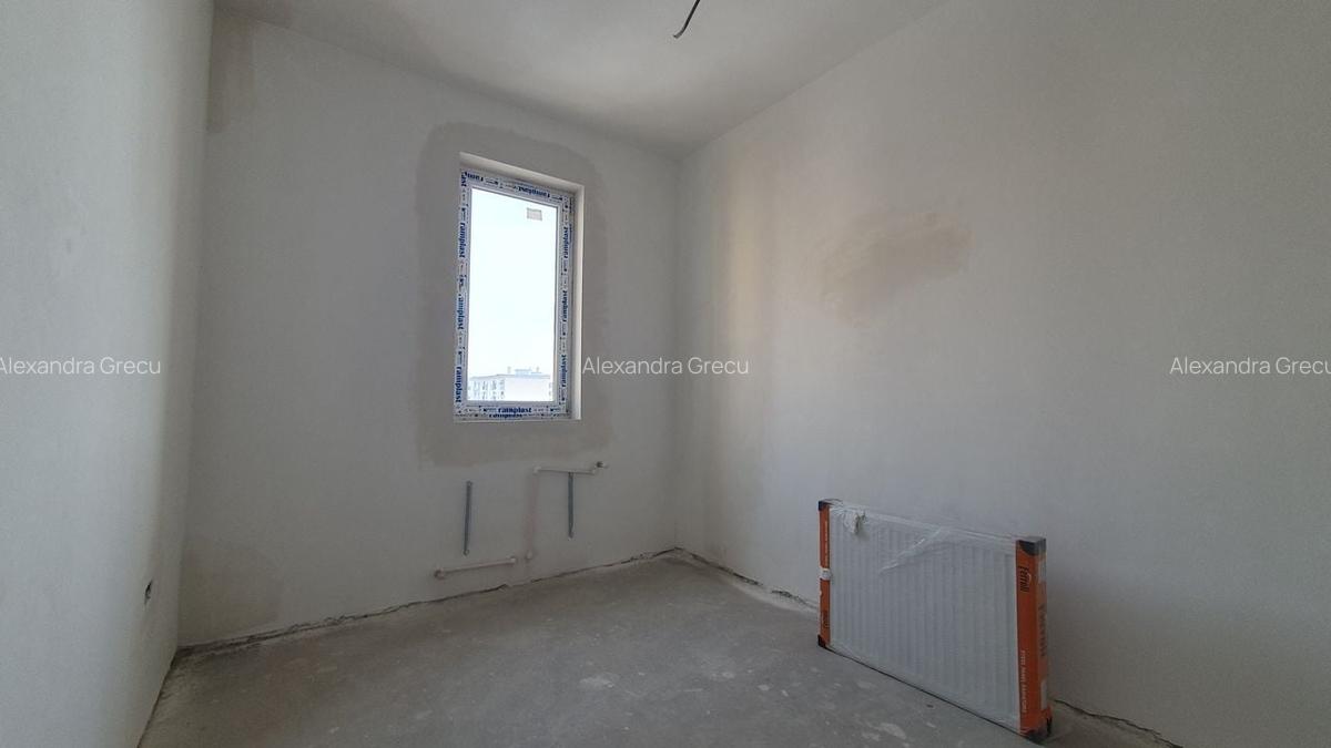 Apartament cu 3 camere decomandat în Apărătorii Patriei - 5