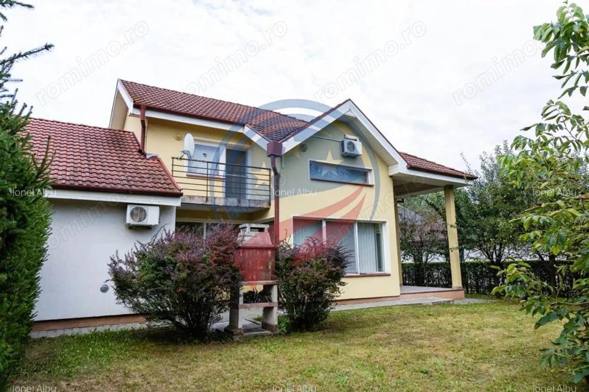 Vila superba cu cinci camere zona centrala - 19