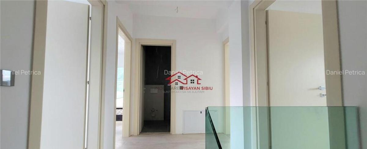 Imobil de lux,piscina,garaj,Cisnadie,la 10 km de SB,comision - 1