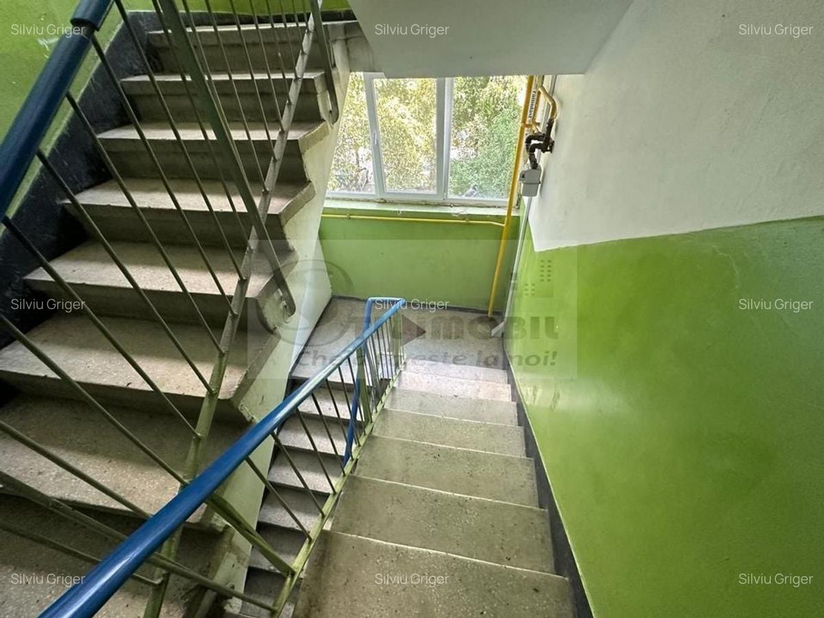 Apartament 3 camere, 70mp, 2 balcoane - Podu Roș  125000 euro - 8