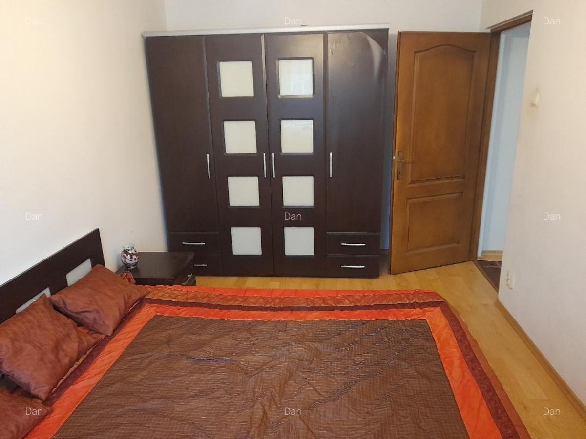 Inchiriez 4 camere ultracentral pt. muncitori - 10