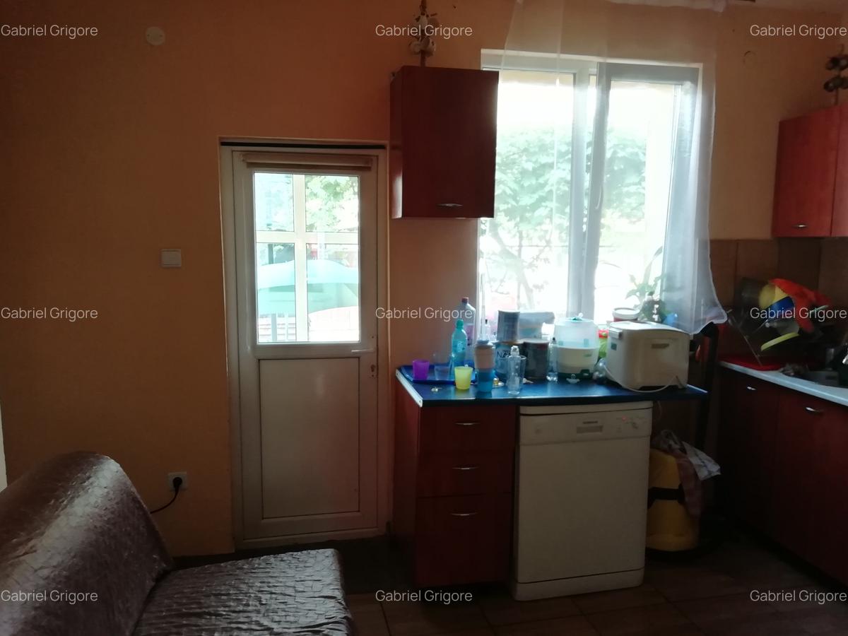 Apartament cu 3 camere decomandat în Griviței - 6
