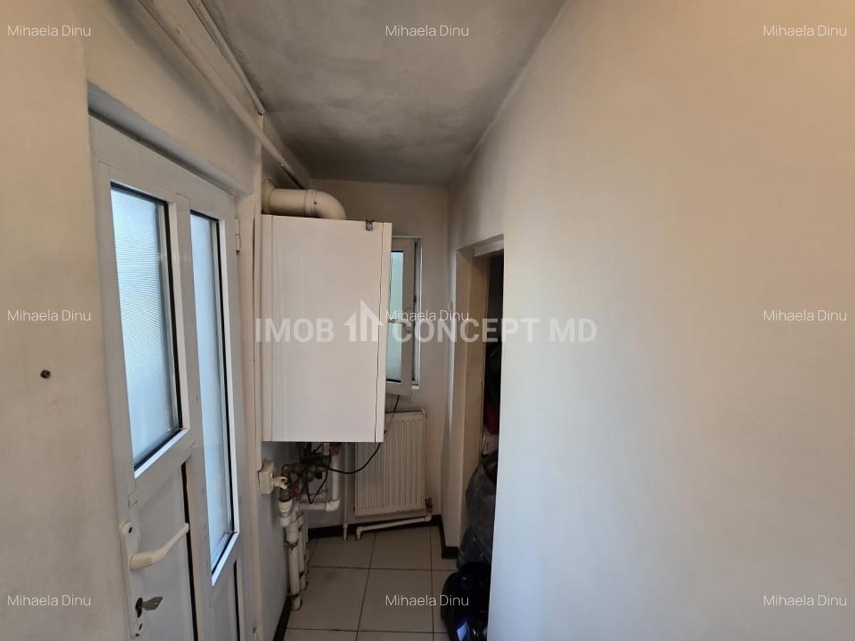 VANZARE CASA 3 CAMERE in zona Democratiei - 19