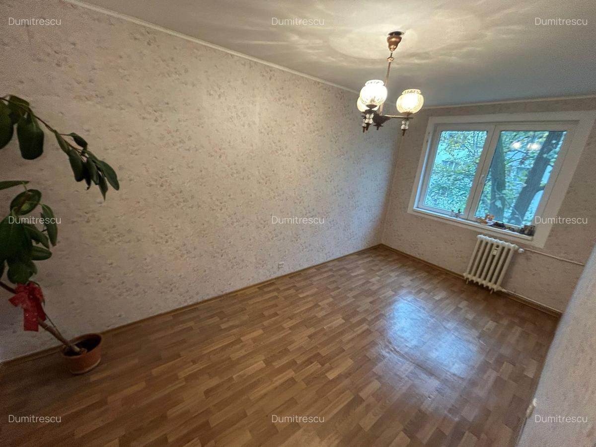 Titan Ozana 4 Camere Etaj 2 Bloc 1974 Reabilitat 2 Grupuri Sanitare 15Min Metrou - 2