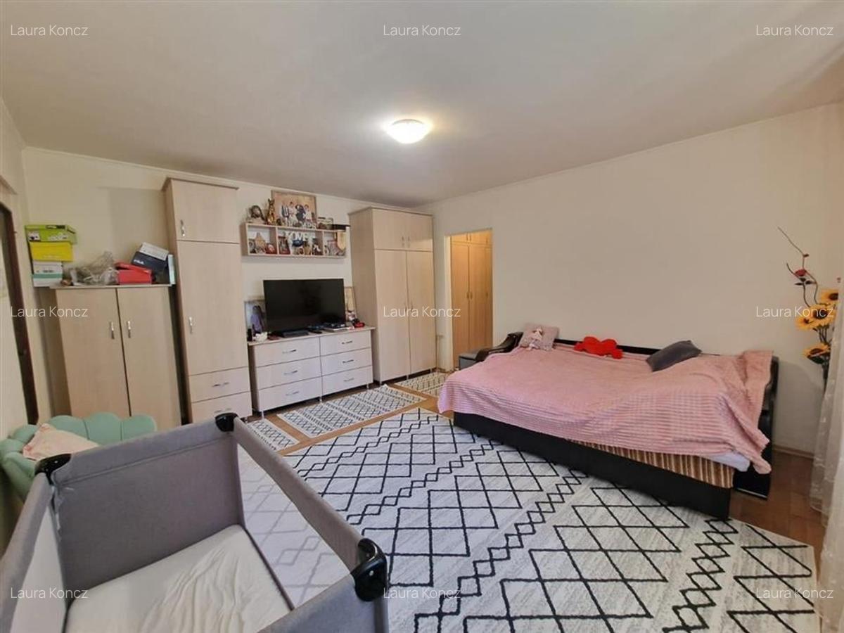 Apartament cu 2 camere semidecomandat în Rogerius - 1