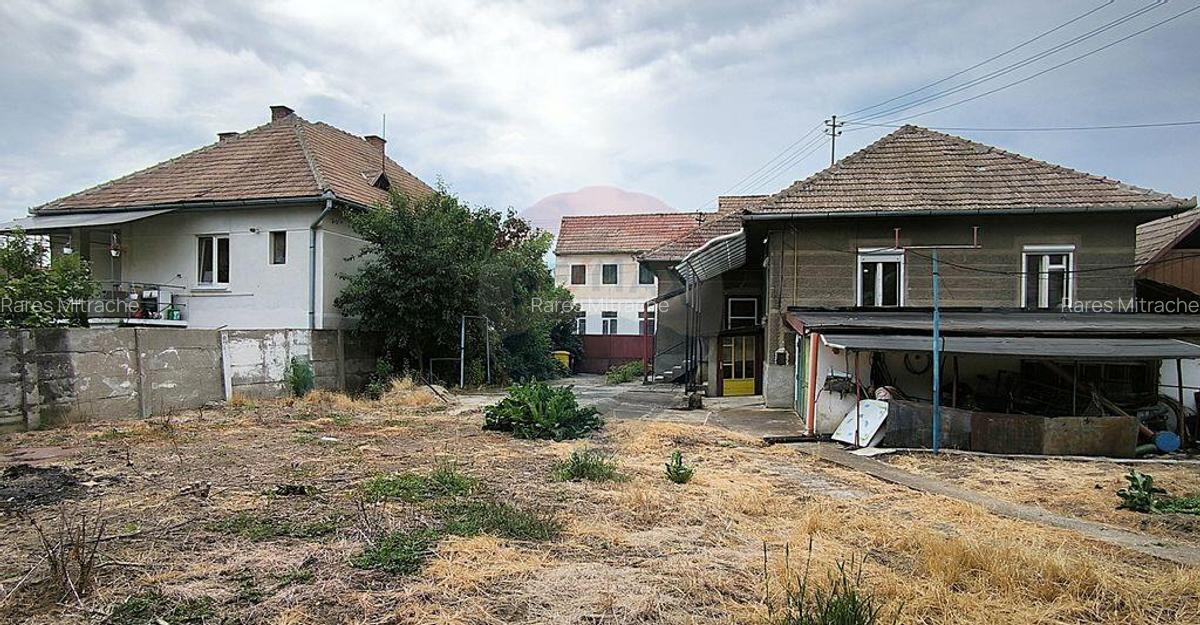 Casa pe un nivel in Medias, teren 533 mp, curte dreapta - 10