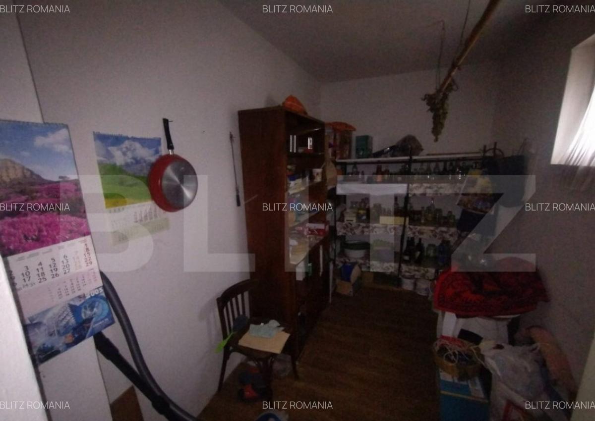 Casa 3 camere,120mp utili,1300 mp de teren intravilan,zona S - 9