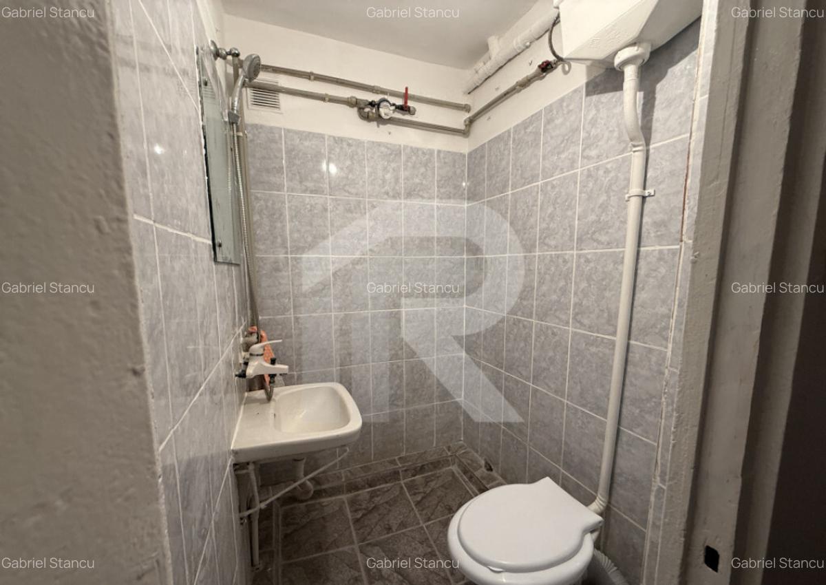Garsoniera situata la parter, Str Iacob Andrei, bloc civiliz - 4