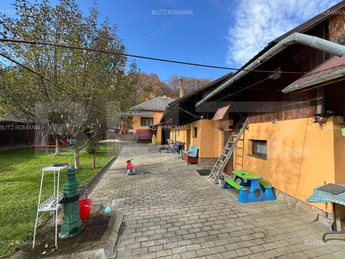 Proprietate spa?ioasa, curte generoasa in Campeni, ?ara Mo?ilor - 8 Proprietate spa?ioasa, curte generoasa in Campeni, ?ara Mo?ilor - 8