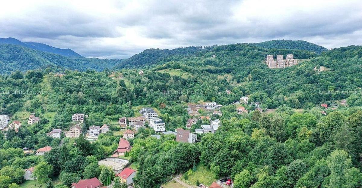 Teren Intravilan - Vedere Panoramica - 2