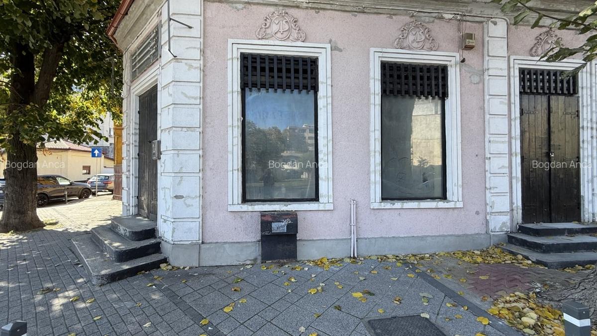 Bd.Mamaia cladire 150 mp pe colt cu destinatie de spatiu comercial - 3