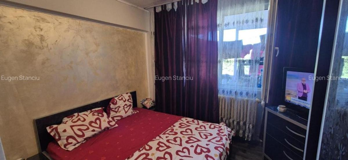 Apartament cu 3 camere semidecomandat, mobilat în Crângași - 7