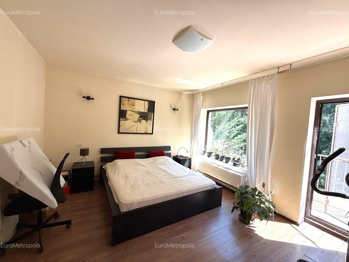 Casă cu 5 camere în Băneasa - 8