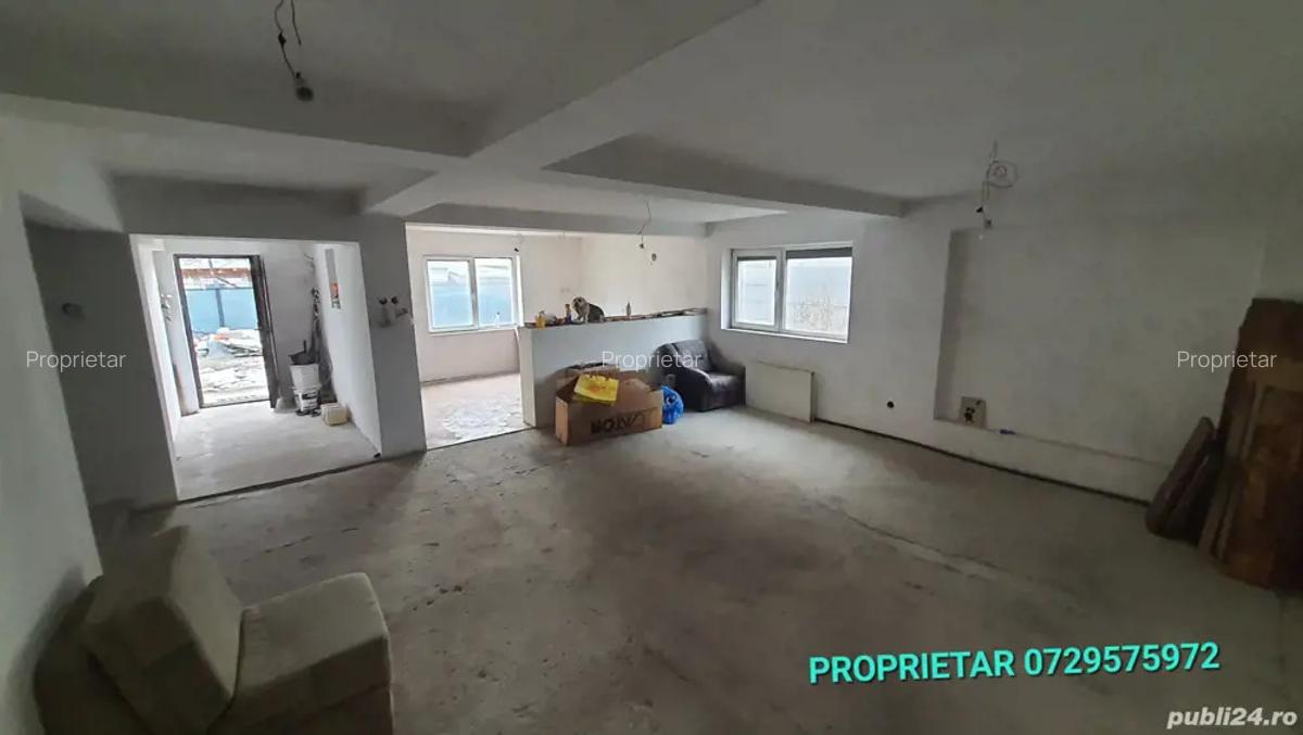 Casa sector 5 vila single P+M 190mpc,300mp curte proprie,zona supermarket tramvai32 7statii Unirea - 10