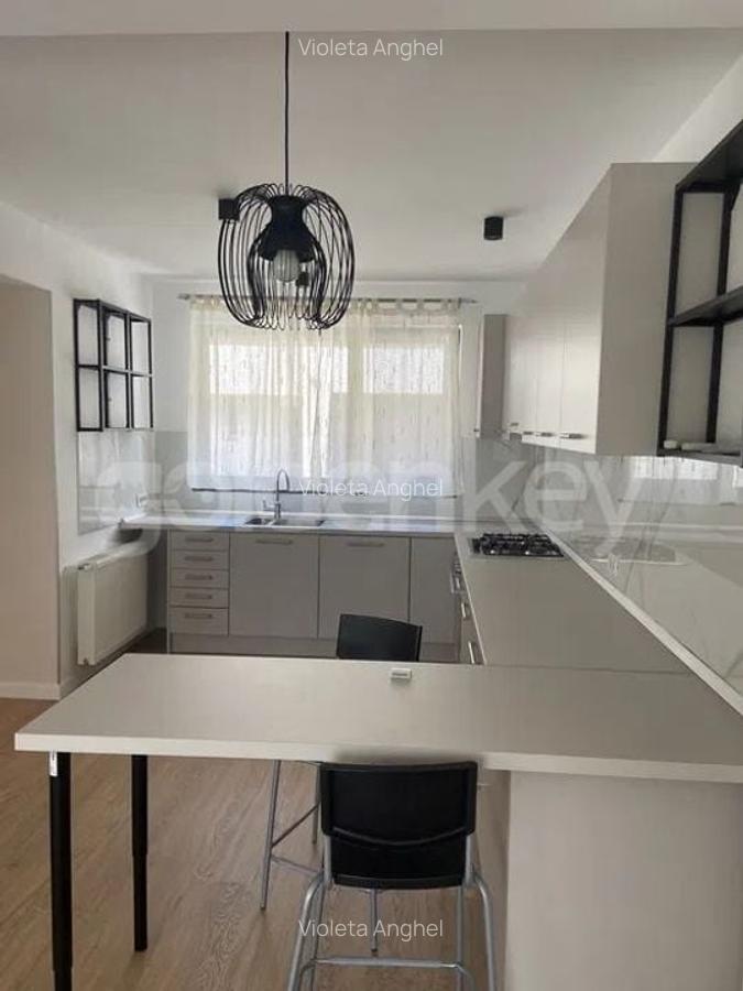 Vila cu 4 camere in mini complex - 3