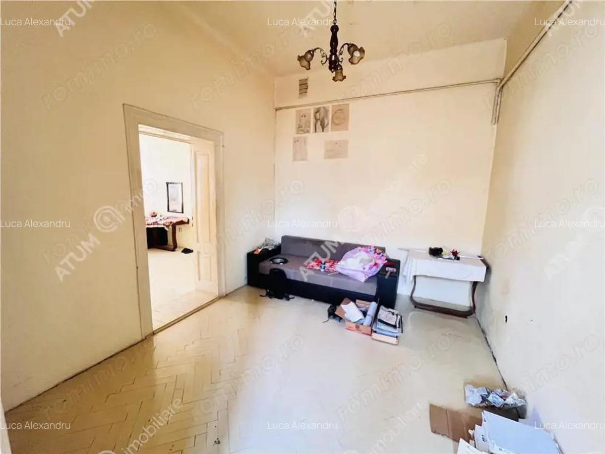 Apartament la casa cu 3 camere pivnita zona ultracentrala Sibiu - 6