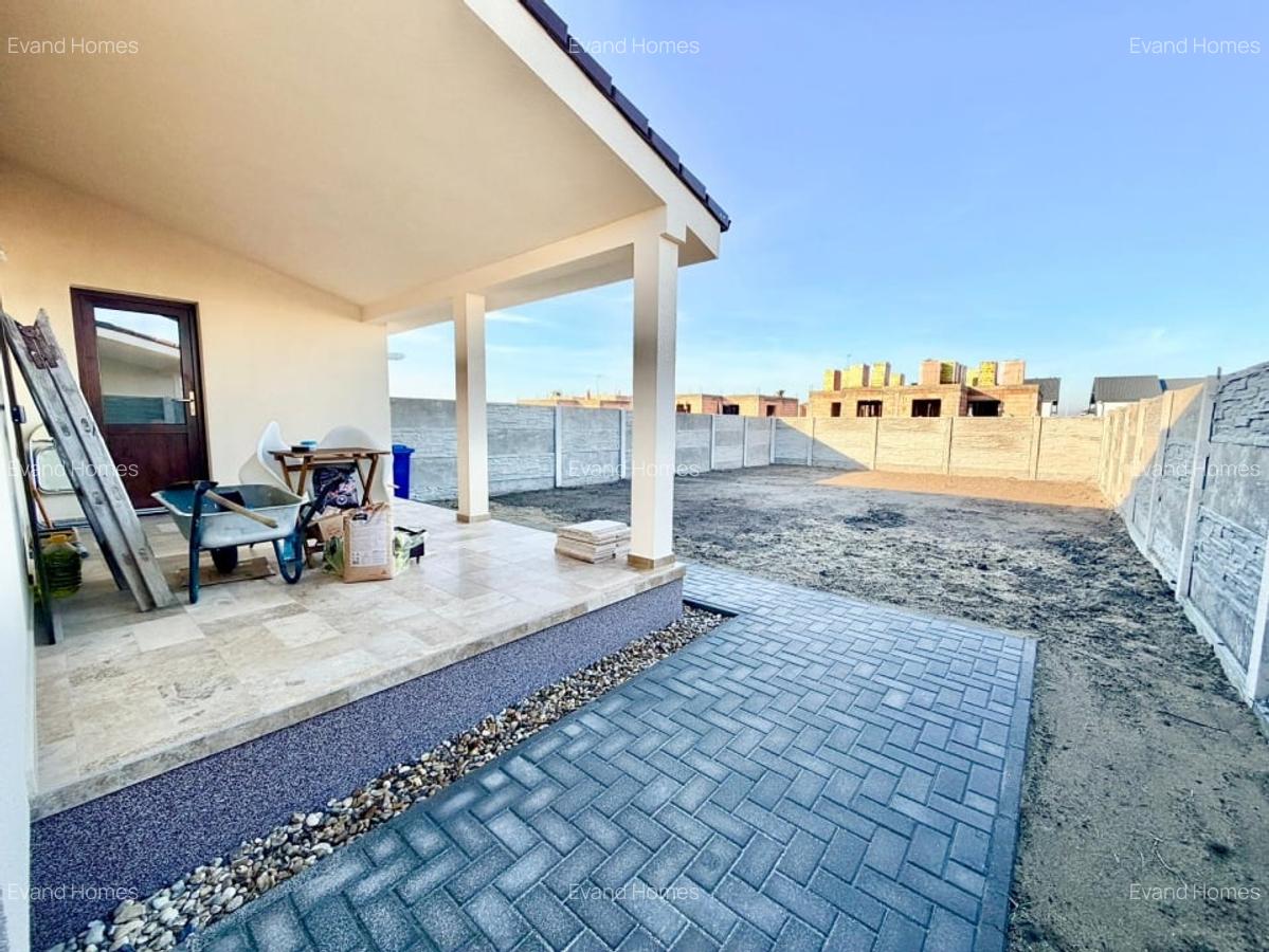 Duplex Mosnita 3 camere cu 381 mp teren si toate utilitatile - 3