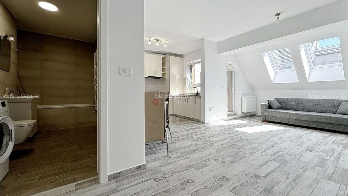 Apartament cu 2 camere decomandat, mobilat în Tractorul - 5