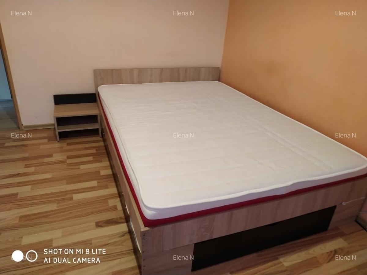 Apartament cu 3 camere decomandat în Crângași - 7