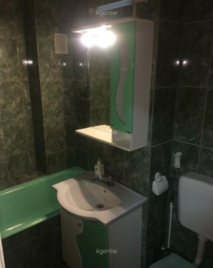 Se inchiriaza garsoniera in zona Piata Progresu - 2