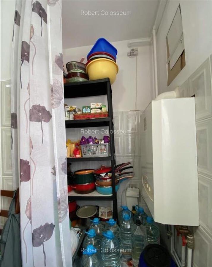 Apartament 4 camere decomandat-Zona Tractorul - 2