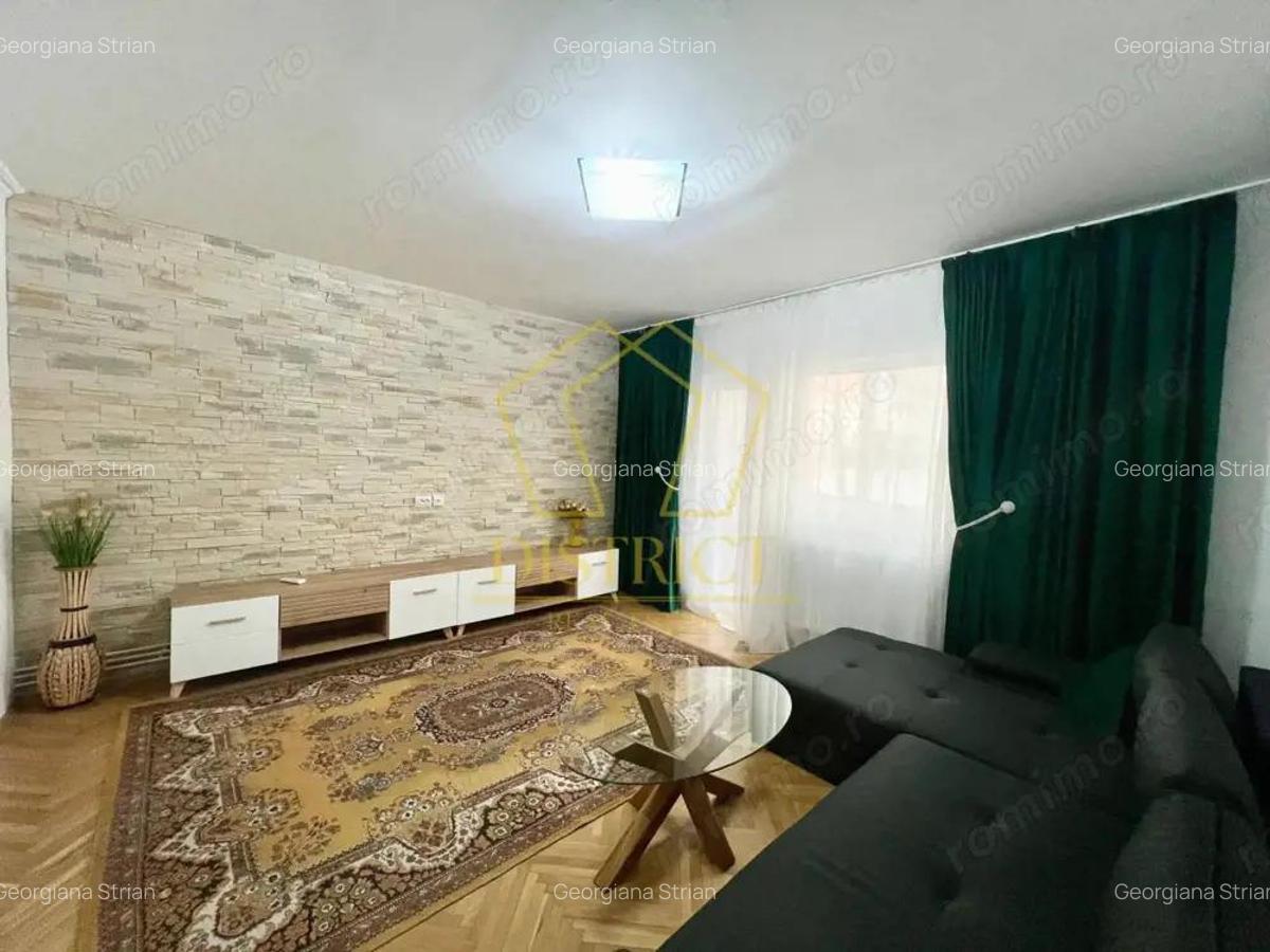 Apartament spatios cu 3 camere I Complexul Studentesc - 1