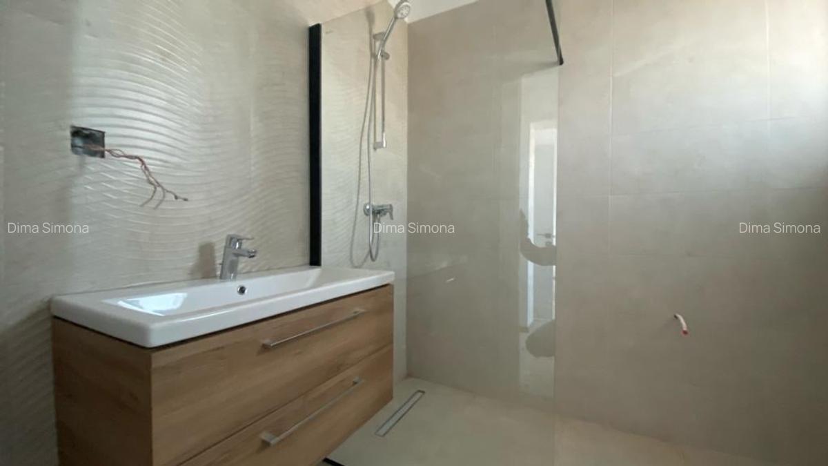 Casă cu 5 camere în Prelungirea Craiovei - 3