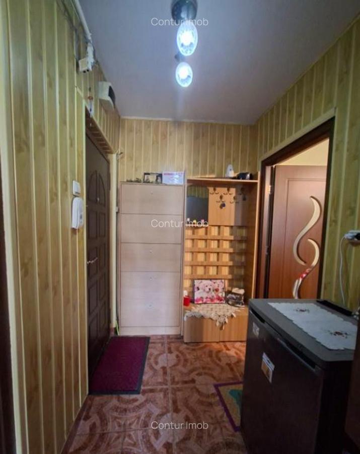 Zona Orizont - 3 camere semidecomandat/balcon/mobilat/centrala/ etaj 2 - 12