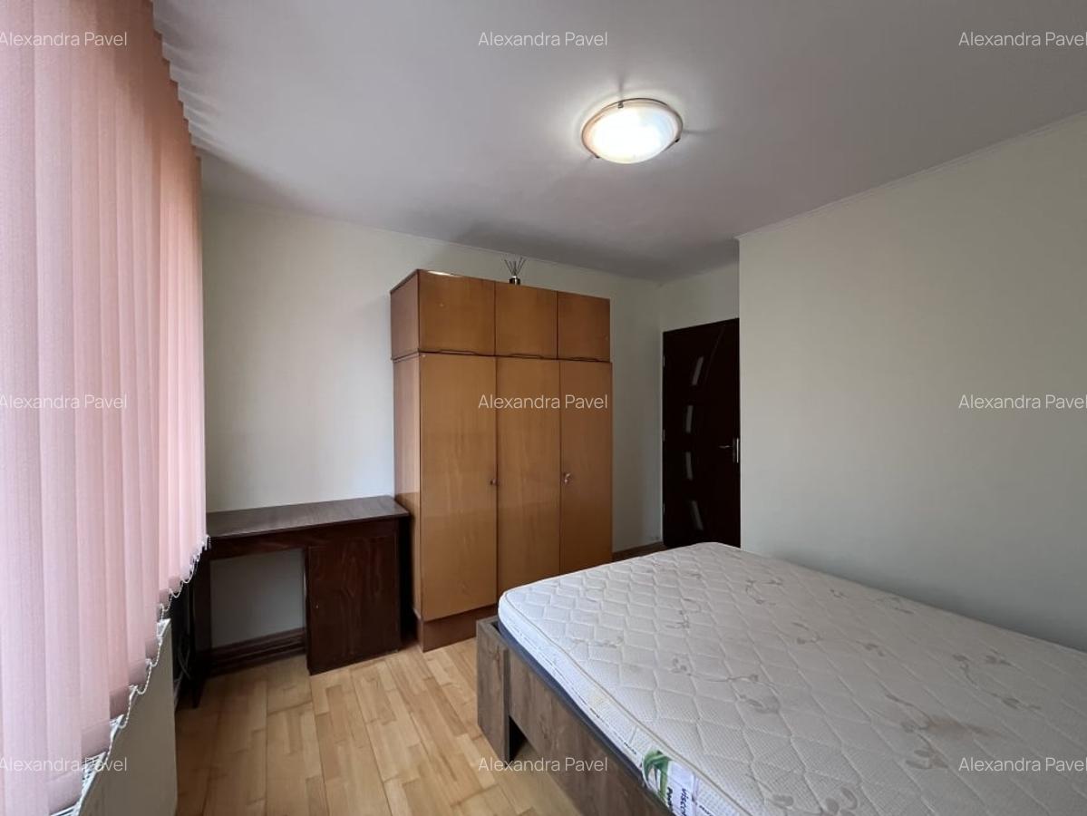 Apartament cu 4 camere in Tractorul - 5