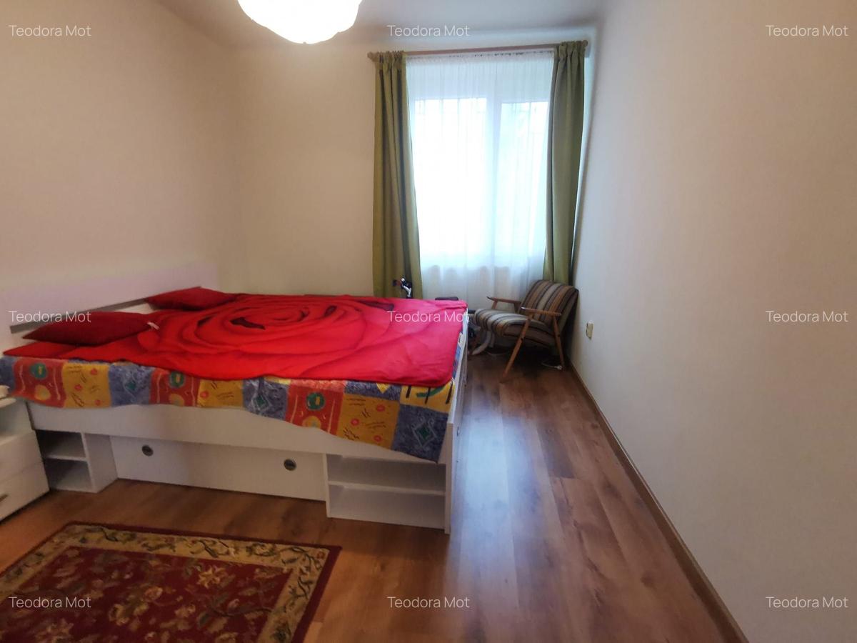 Apartament cu 3 camere semidecomandat, mobilat în Central - 4