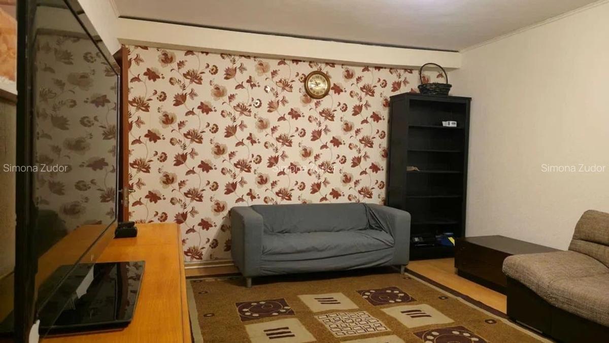 Inchiriere Aprtament 3 Camere cu Centrala zona Vitan Zizin - 2