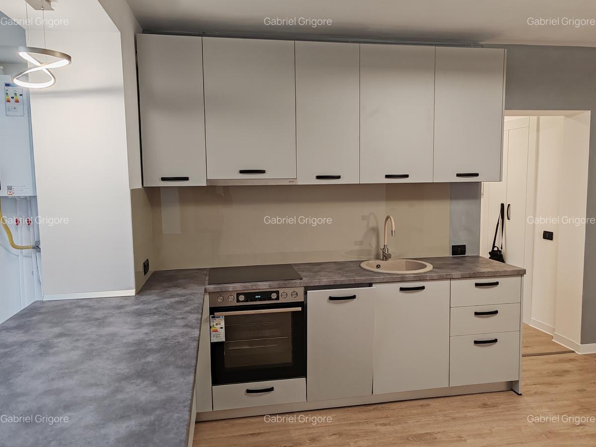 Apartament 2 camere liber la vanzare, recent renovat intrare Tractorul - 3