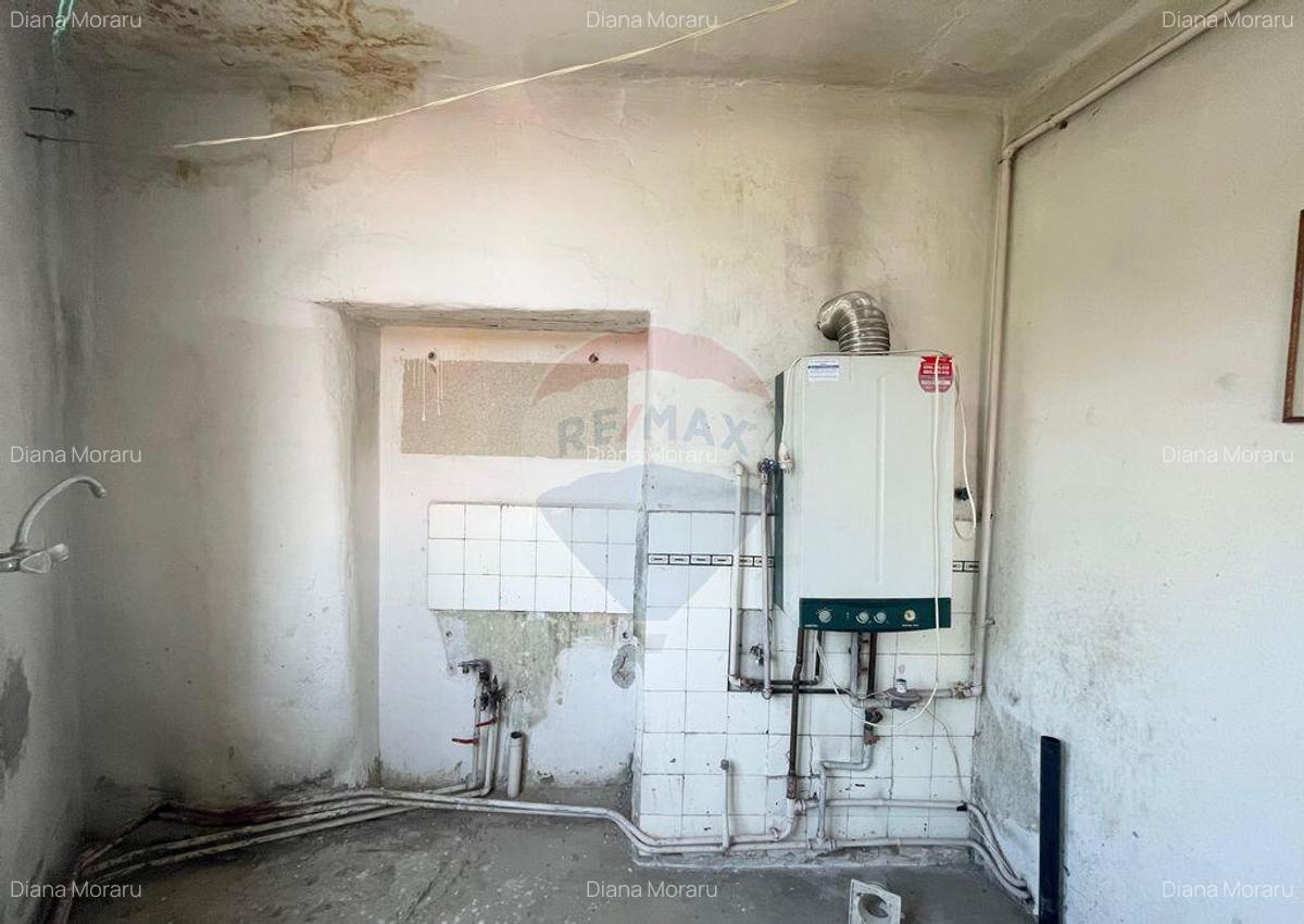 Casa cu 3 camere de vanzare in zona centrala comison 0% - 10