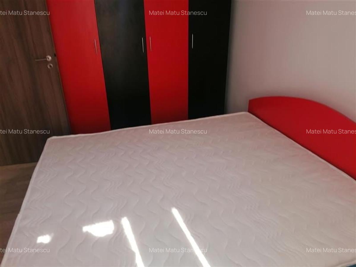 Apartament cu 3 camere semidecomandat în Soarelui - 4