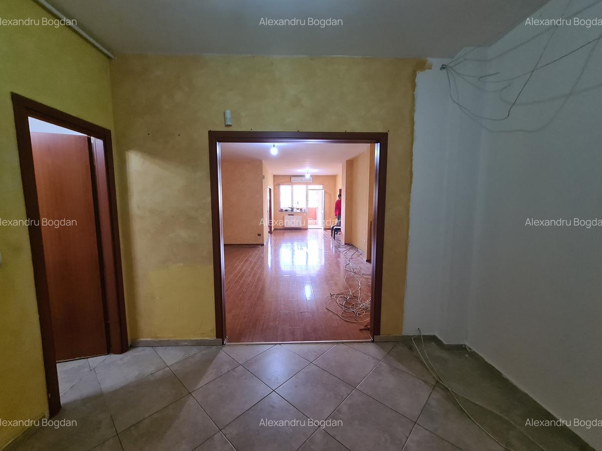 Ap 3 camere suprafata  mare  la 9 min de mers de  metrou Starulesti - 31