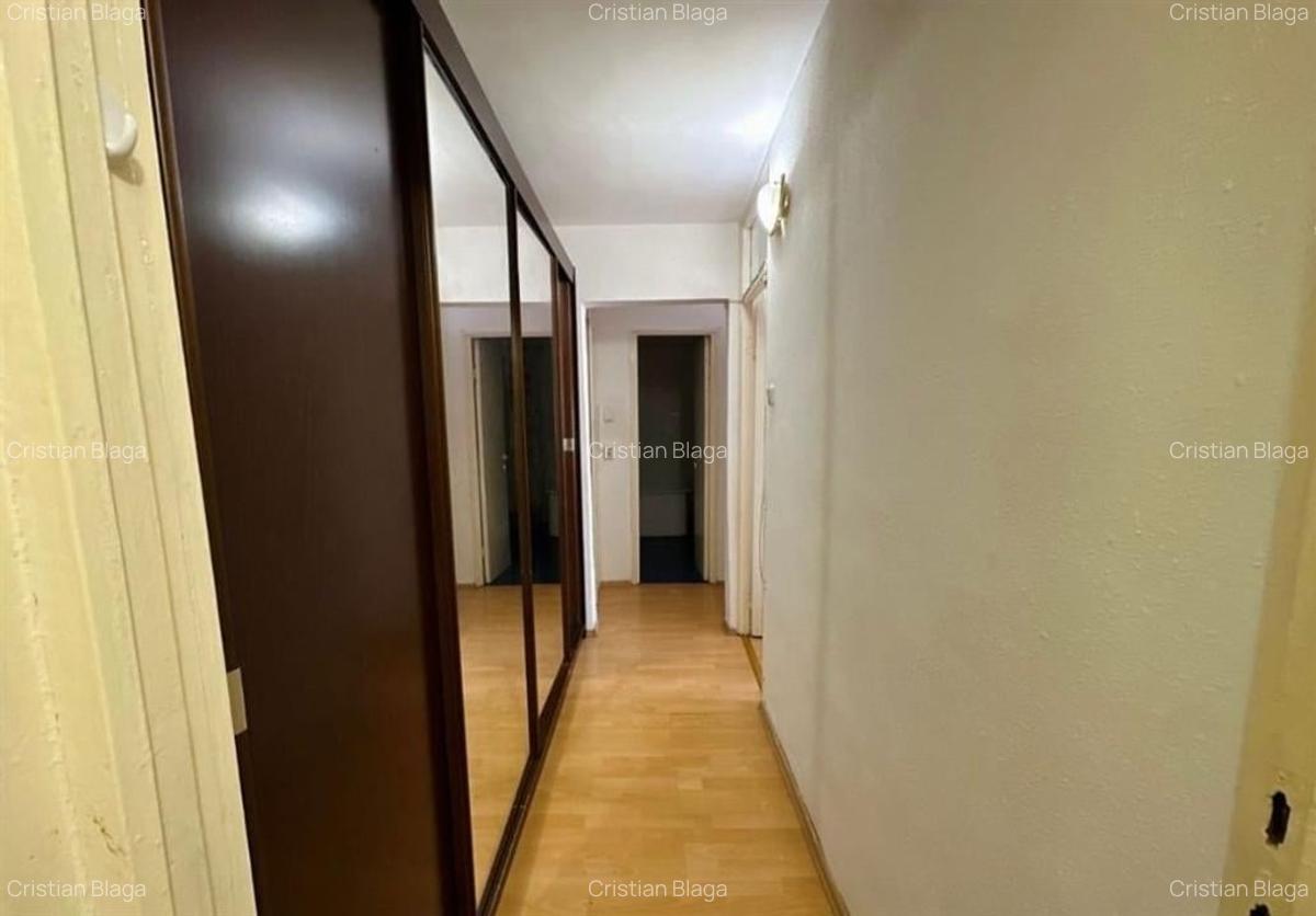 Apartament cu 3 camere decomandat în Rogerius - 2